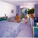 Sbh Monica Отель