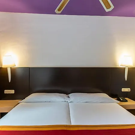 Sbh Monica Hotel